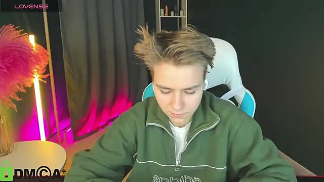 Jean Wilsons online show from 03/18/25, 01:55