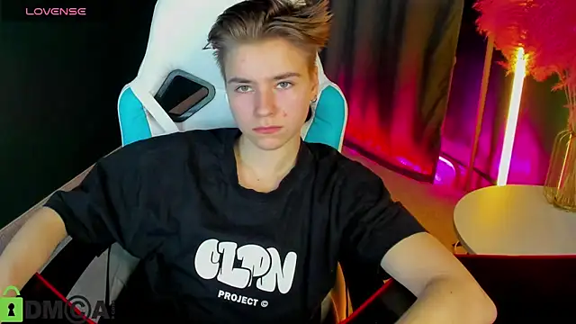 Jean Wilsons online show from 03/21/25, 02:18