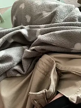 littletoy64 online show from 02/28/25, 04:20