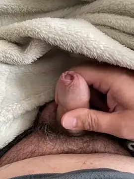 littletoy64 online show from 10/22/25, 09:42