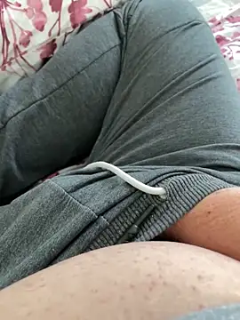 littletoy64 online show from 03/03/25, 02:17