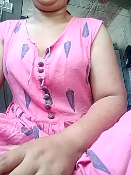 Snapshot of kushibobs chatting on 11/17/25, 05:22 kushibobs online show from 11/17/25, 05:22