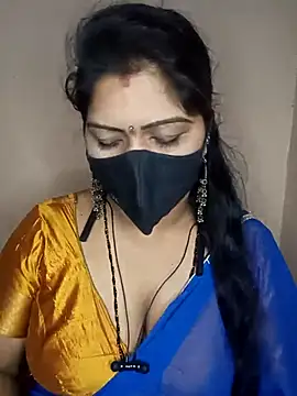 Snapshot of Bagi-Sexy chatting on 12/04/25, 07:24 Bagi-Sexy online show from 12/04/25, 07:24