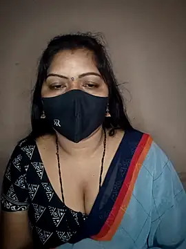 Snapshot of Bagi-Sexy chatting on 12/21/25, 08:42 Bagi-Sexy online show from 12/21/25, 08:42