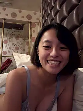 ladypaggy online show from 11/17/25, 06:17