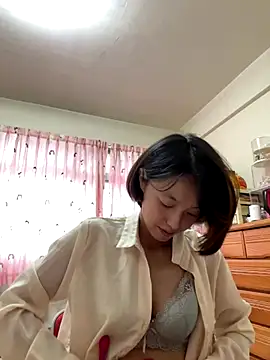 Snapshot of ladypaggy chatting on 10/19/25, 06:27 ladypaggy online show from 10/19/25, 06:27
