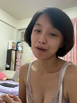 Snapshot of ladypaggy chatting on 05/13/26, 03:30 ladypaggy online show from 05/13/26, 03:30