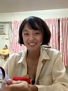 Snapshot of ladypaggy chatting on 09/09/25, 12:47 ladypaggy online show from 09/09/25, 12:47