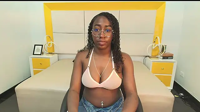 Qeen blackk online show from 12/18/25, 08:34