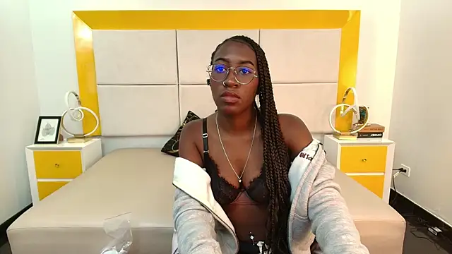 Qeen blackk online show from 09/26/25, 10:16