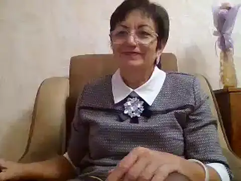 Snapshot of Lota5821 chatting on 10/03/25, 03:35 Lota5821 online show from 10/03/25, 03:35