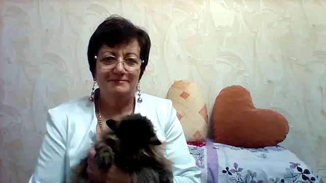Snapshot of Lota5821 chatting on 03/18/25, 06:39 Lota5821 online show from 03/18/25, 06:39