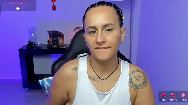 Sara Charmy online show from 06/18/26, 04:01