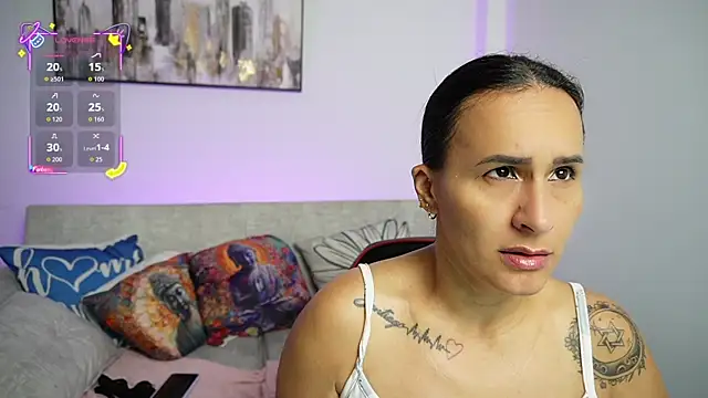 Snapshot of Sara_Charmy chatting on 09/16/25, 11:33 Sara Charmy online show from 09/16/25, 11:33