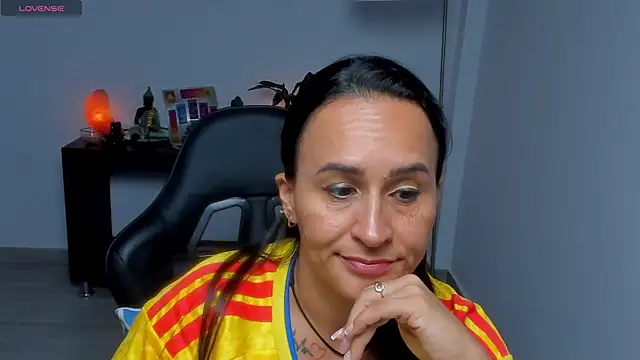 Sara Charmy online show from 07/07/26, 11:19