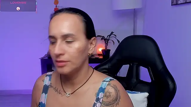 Sara Charmy online show from 06/04/26, 11:04