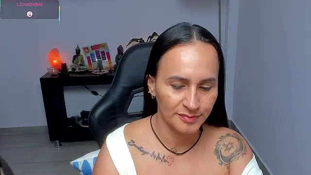 Sara Charmy online show from 07/14/26, 06:36