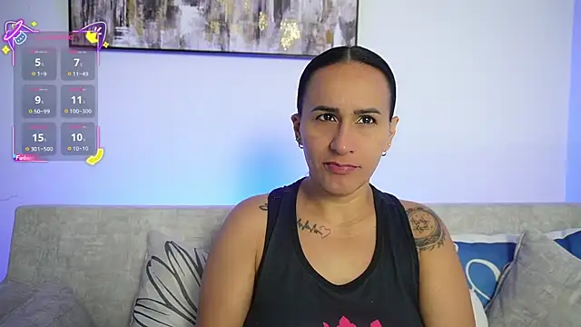 Snapshot of Sara_Charmy chatting on 09/25/25, 10:32 Sara Charmy online show from 09/25/25, 10:32