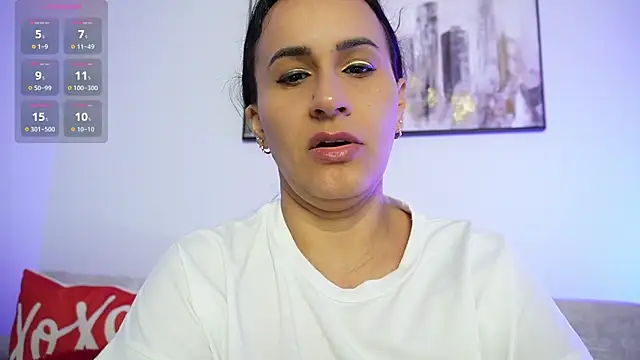 Snapshot of Sara_Charmy chatting on 10/22/25, 11:31 Sara Charmy online show from 10/22/25, 11:31