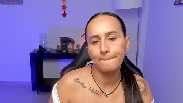 Sara Charmy online show from 06/15/26, 12:16