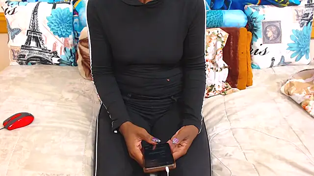 ChocolateClit online show from 11/01/25, 10:36