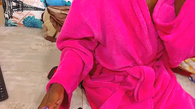 ChocolateClit online show from 10/31/25, 04:36