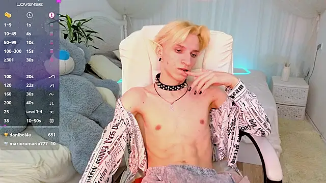 Limon chik online show from 03/18/25, 11:22