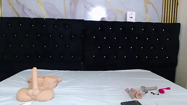 SweetAlana  online show from 03/19/25, 07:49