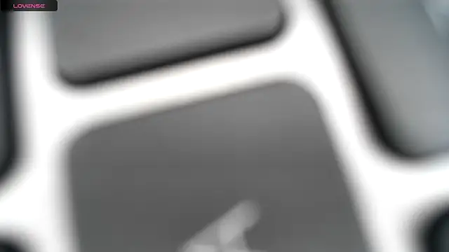 Snapshot of lovelyenigma365 chatting on 01/06/26, 05:06 lovelyenigma365 online show from 01/06/26, 05:06