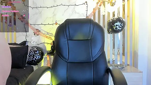 Oriana gh online show from 10/22/25, 03:28