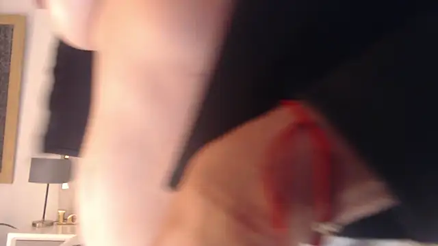 HotBellaMilf online show from 11/20/25, 02:23