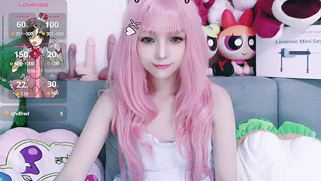 Snapshot of chenenna7 chatting on 10/15/25, 02:14 chenenna7 online show from 10/15/25, 02:14