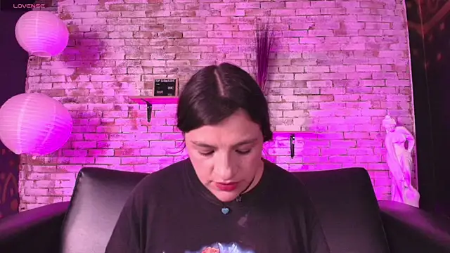 TaraTaylorr online show from 11/15/25, 07:07