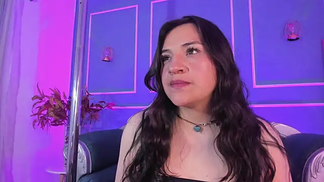 TaraTaylorr online show from 10/21/25, 02:44