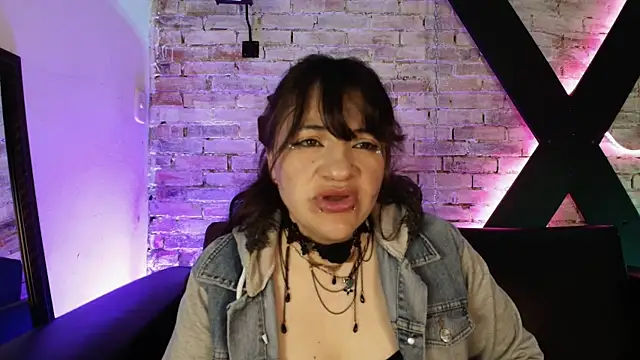 TaraTaylorr online show from 03/21/25, 05:54