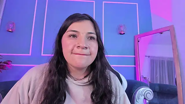 TaraTaylorr online show from 10/14/25, 02:12