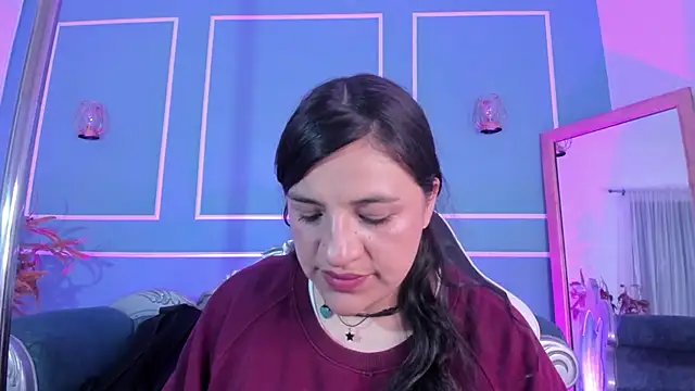 TaraTaylorr online show from 11/04/25, 01:20