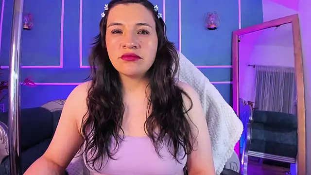 TaraTaylorr online show from 10/07/25, 02:23