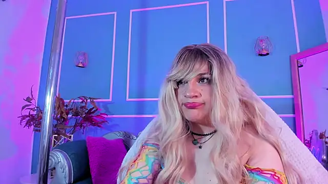 TaraTaylorr online show from 10/16/25, 02:20