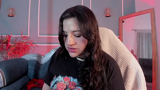 TaraTaylorr online show from 11/02/25, 02:27