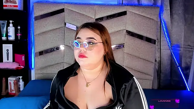 MadissonLee   online show from 05/16/26, 10:09