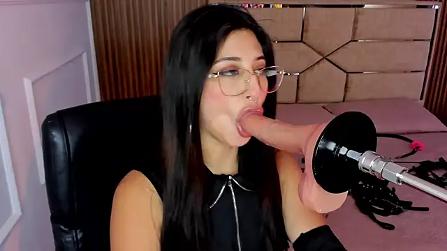 Snapshot of Gabrielakassi chatting on 11/14/25, 12:20 Gabrielakassi online show from 11/14/25, 12:20