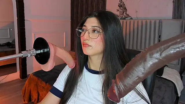 Snapshot of Gabrielakassi chatting on 10/13/25, 11:34 Gabrielakassi online show from 10/13/25, 11:34