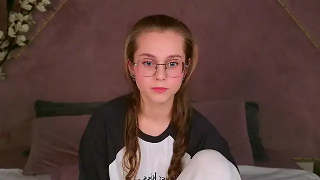 RileyMimicho online show from 09/24/25, 08:37