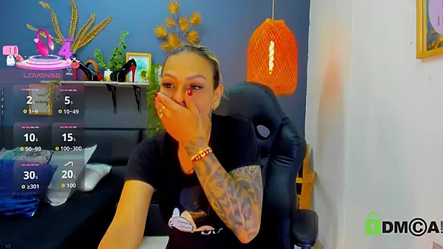 yessila parker online show from 04/17/26, 08:50