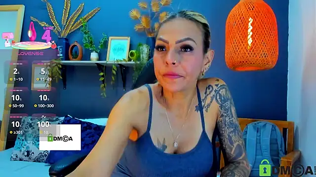 yessila parker online show from 11/30/25, 01:50