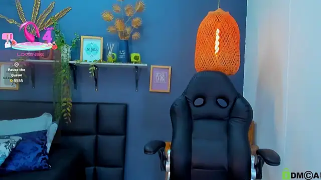 yessila parker online show from 02/07/26, 10:12