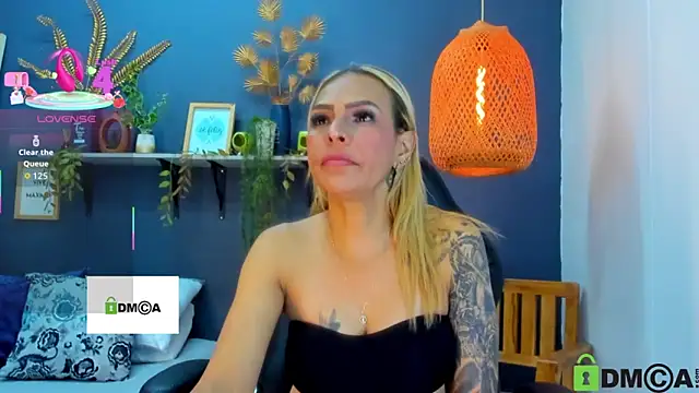 yessila parker online show from 11/08/25, 02:26