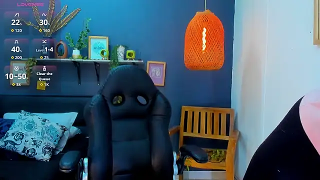 yessila parker online show from 02/26/26, 09:53