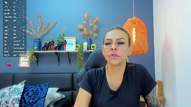 Snapshot of yessila_parker chatting on 07/01/26, 08:58 yessila parker online show from 07/01/26, 08:58